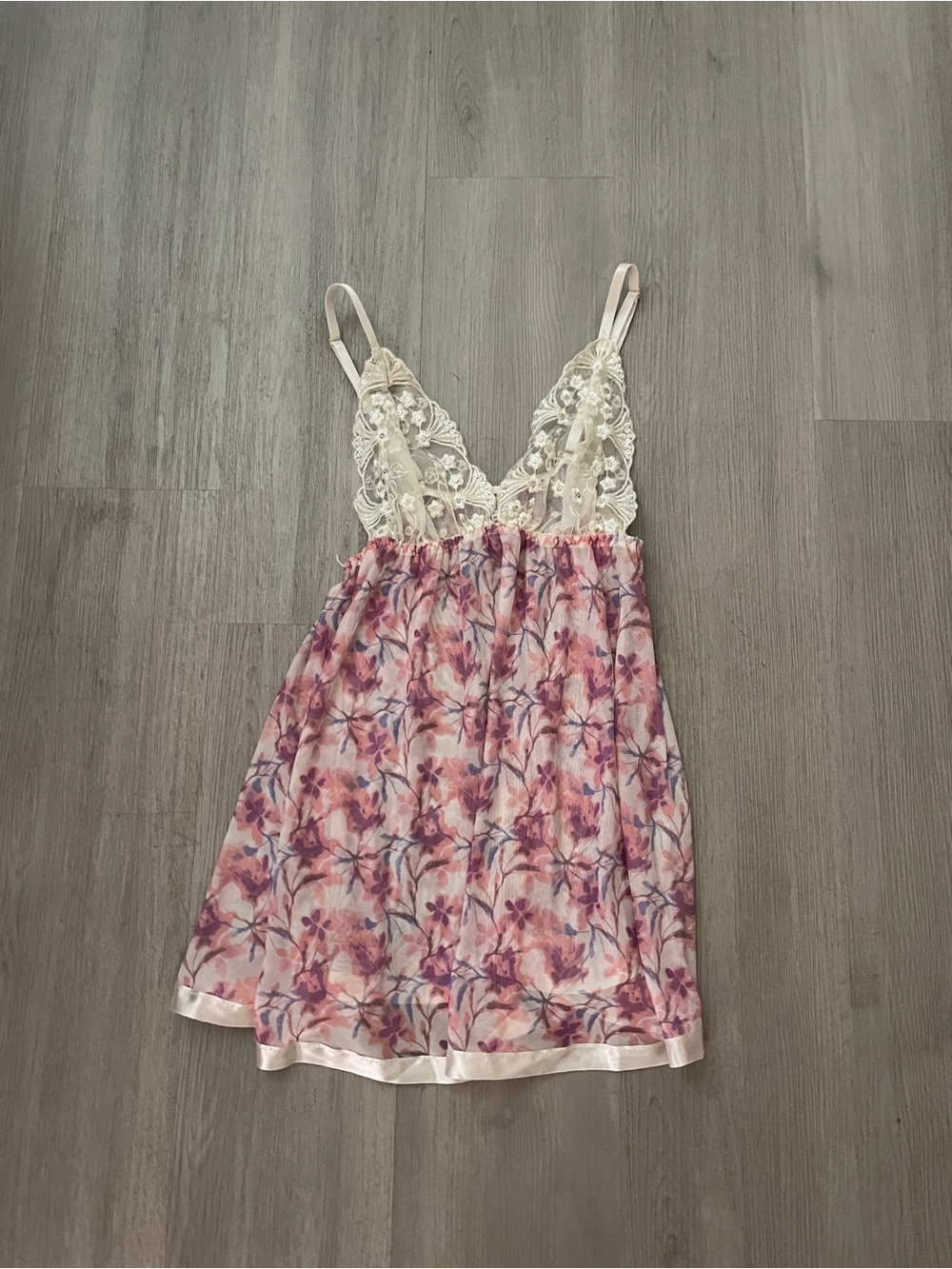 Women's Floral Lace Chemise Nightdress White Lace Pink Floral size large Cottage